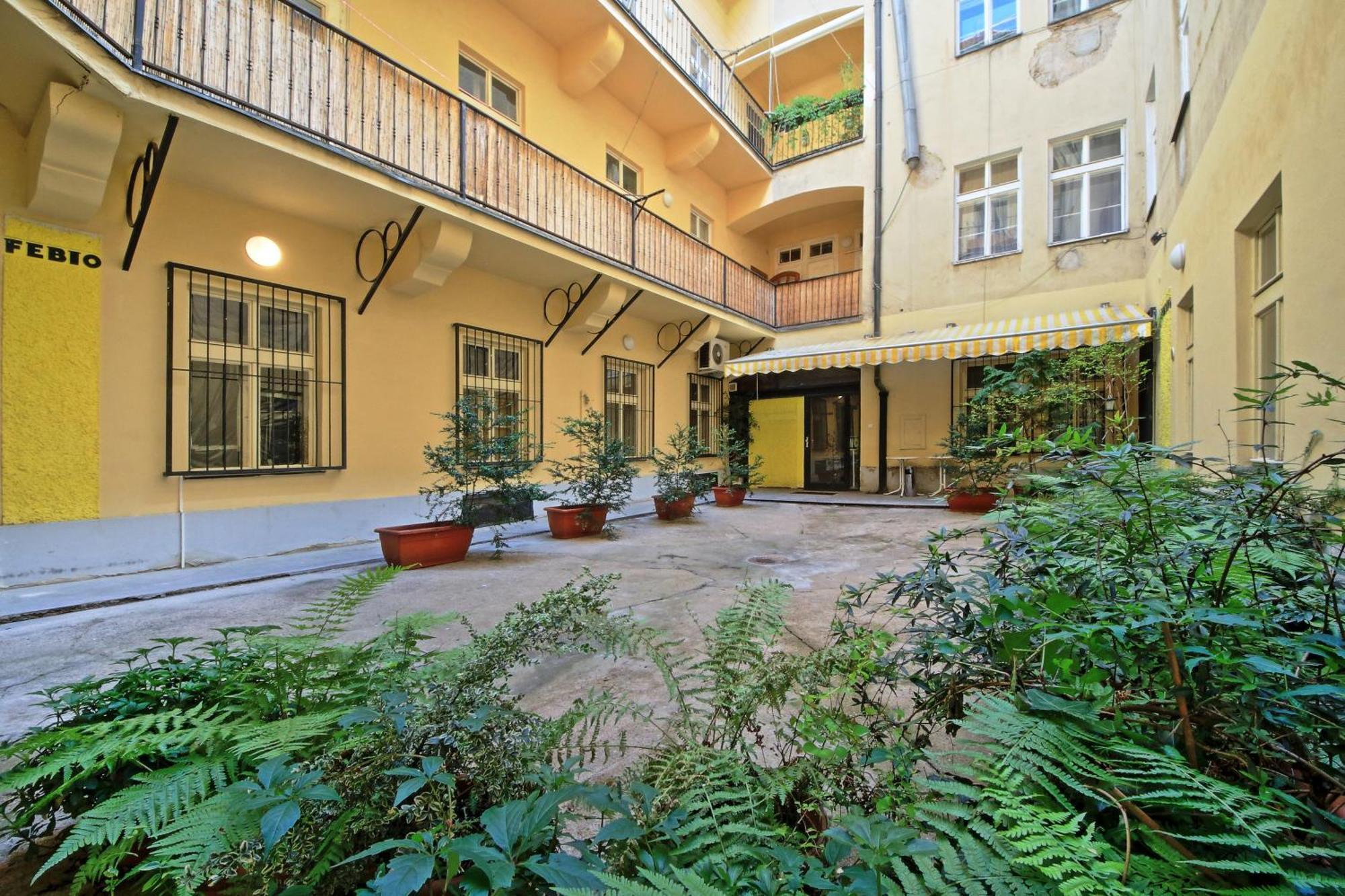 Rose Antique Apartment Prague